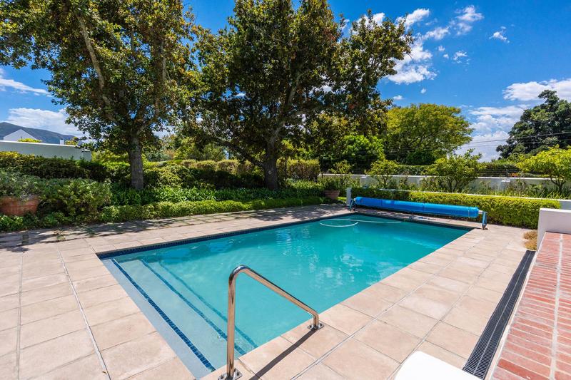 To Let 2 Bedroom Property for Rent in Zwaanswyk Western Cape